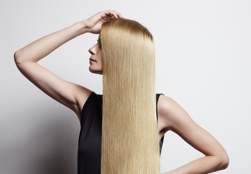 żółty odcień blondu